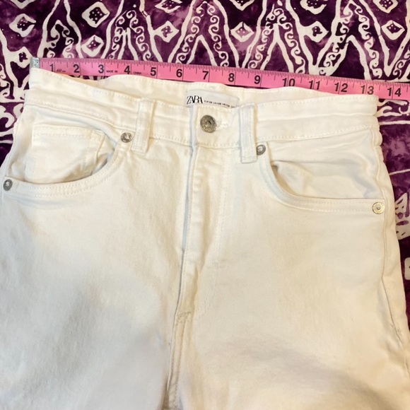 Zara raw hem ankle cropped straight leg white jeans, high waisted - Picture 6 of 7